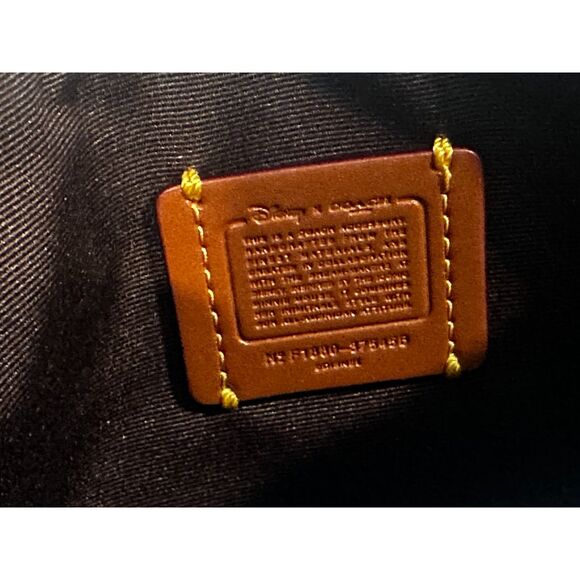 Disney x Coach Minnie Mouse Small Patch Wristlet EUC - Picture 7 of 8